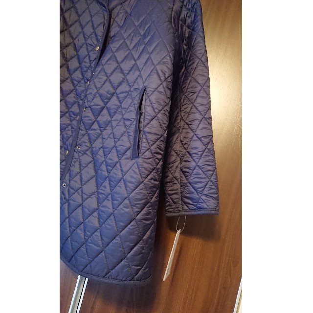 マルイ(マルイ)の新品 アルディラ 薄手のダウンコート ネイビー 大きいサイズ 15号 3Ｌ レディースのジャケット/アウター(ダウンコート)の商品写真