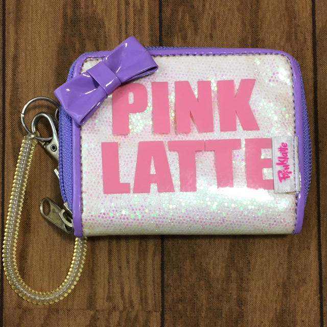 PINK-latte(ピンクラテ)のpink latte 小銭入れ付きパスケース レディースのファッション小物(パスケース/IDカードホルダー)の商品写真