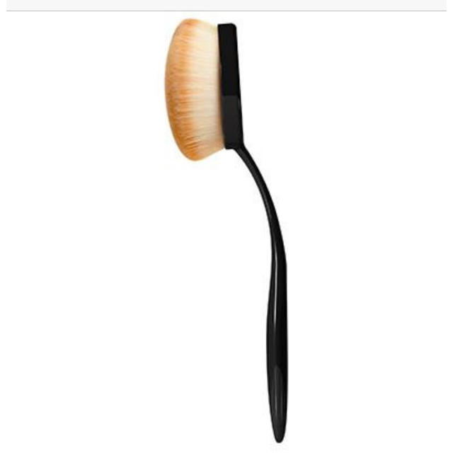 RMK(アールエムケー)のAiry Brush エアリーブラシ ラージサイズ 美品 コスメ/美容のメイク道具/ケアグッズ(チーク/フェイスブラシ)の商品写真