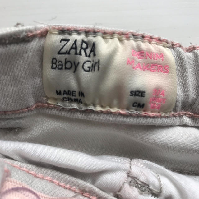 ZARA KIDS(ザラキッズ)の美品　ZARA KIDS 100 スキニーデニム キッズ/ベビー/マタニティのキッズ服女の子用(90cm~)(パンツ/スパッツ)の商品写真