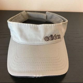 アディダス(adidas)のアディダス  サンバイザー　グレー(サンバイザー)