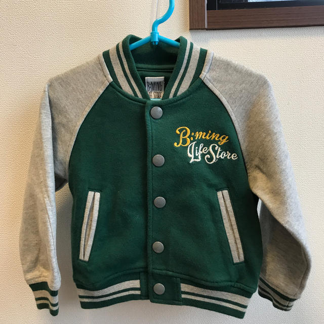 B:MING LIFE STORE by BEAMS(ビーミング ライフストア バイ ビームス)の（ろころこりん様用）キッズ　アウター　B:MING 90cm キッズ/ベビー/マタニティのキッズ服男の子用(90cm~)(ジャケット/上着)の商品写真