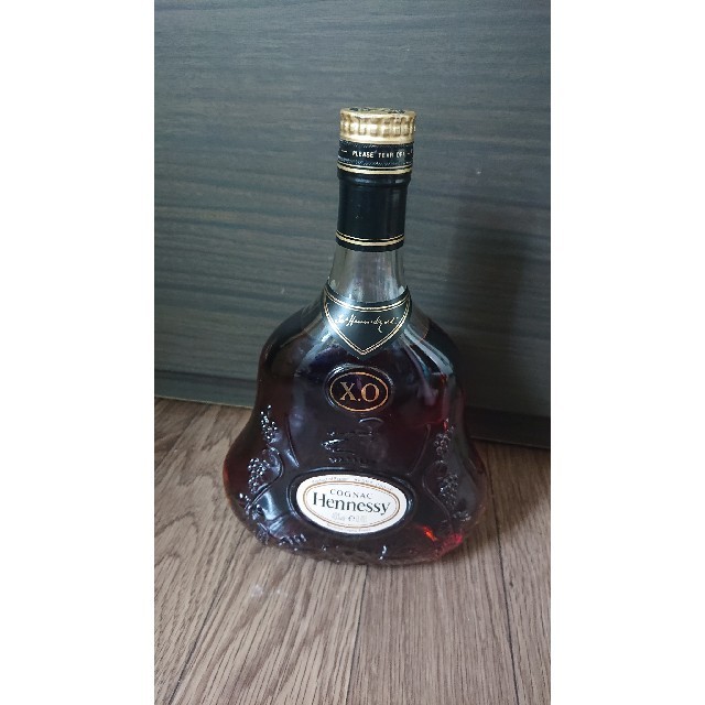 未開栓 Hennessy ヘネシーXO 金キャップ 700ml 食品/飲料/酒の酒(ブランデー)の商品写真