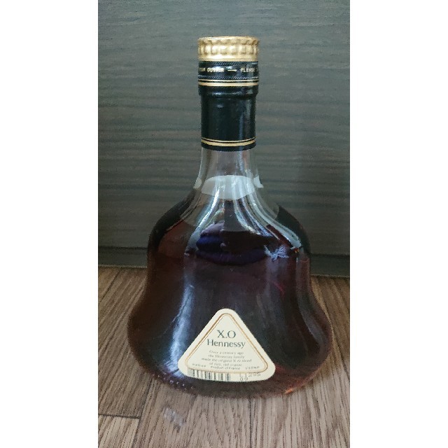 未開栓 Hennessy ヘネシーXO 金キャップ 700ml 食品/飲料/酒の酒(ブランデー)の商品写真