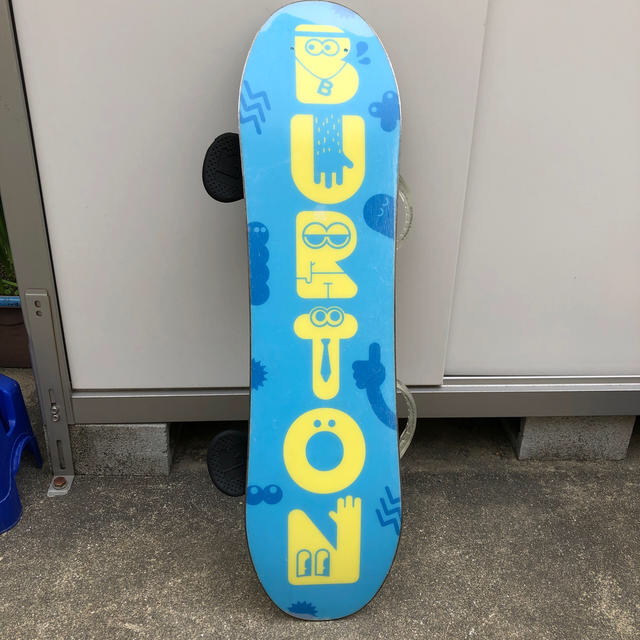 BURTON(バートン)のBURTON スノーボード　キッズ　80㎝　ビンディング付き スポーツ/アウトドアのスノーボード(ボード)の商品写真