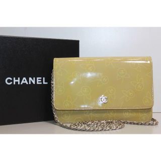 シャネル(CHANEL)のシャネル エナメル チェーンウォレット 財布 ショルダーバッグ 斜め掛け 黄色(ショルダーバッグ)