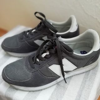 ニューバランス(New Balance)のスニーカー　new balance(スニーカー)