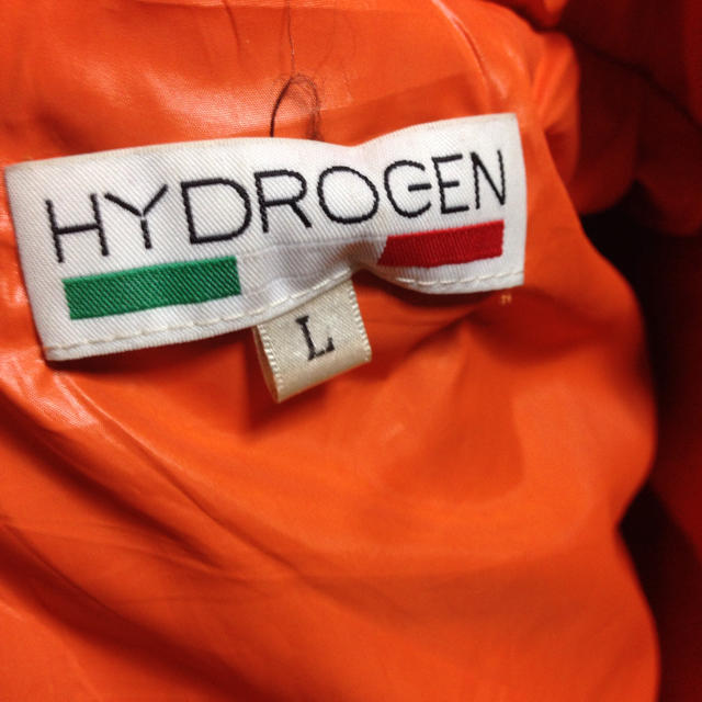 HYDROGEN(ハイドロゲン)のハイドロゲン vegasのダウンベスト！ メンズのジャケット/アウター(ダウンベスト)の商品写真