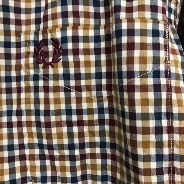 FRED PERRY(フレッドペリー)の弁当男様専用　フレッドペリー　チェックシャツ メンズのトップス(シャツ)の商品写真