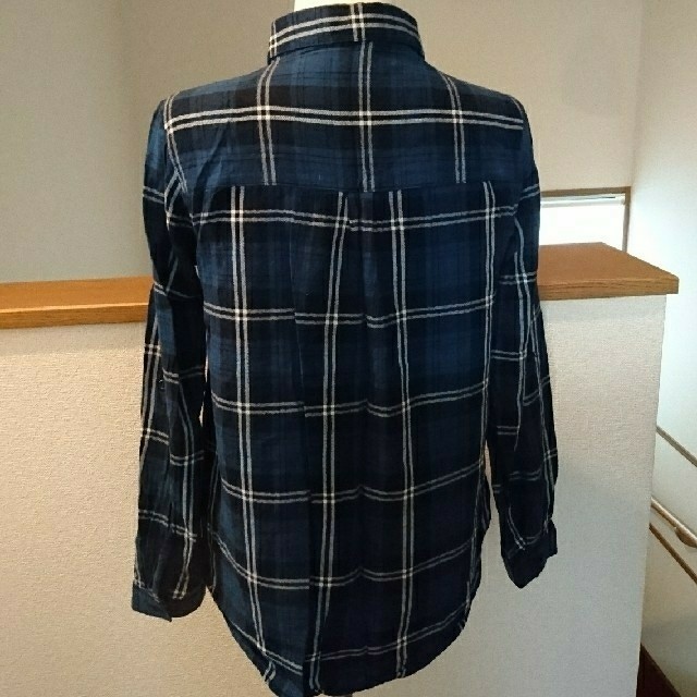 INGNI(イング)のイングシャツ　INGNI ブルー系チェックシャツ


 レディースのトップス(シャツ/ブラウス(長袖/七分))の商品写真