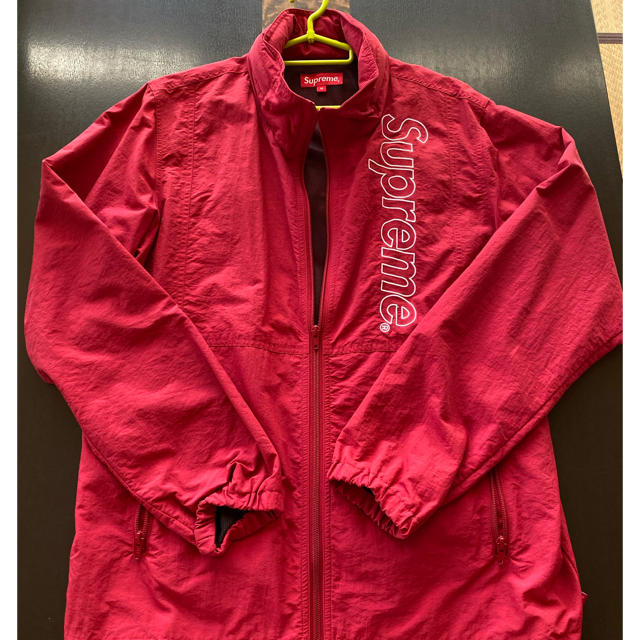 Supreme(シュプリーム)のsupremeジャケット メンズのジャケット/アウター(ナイロンジャケット)の商品写真