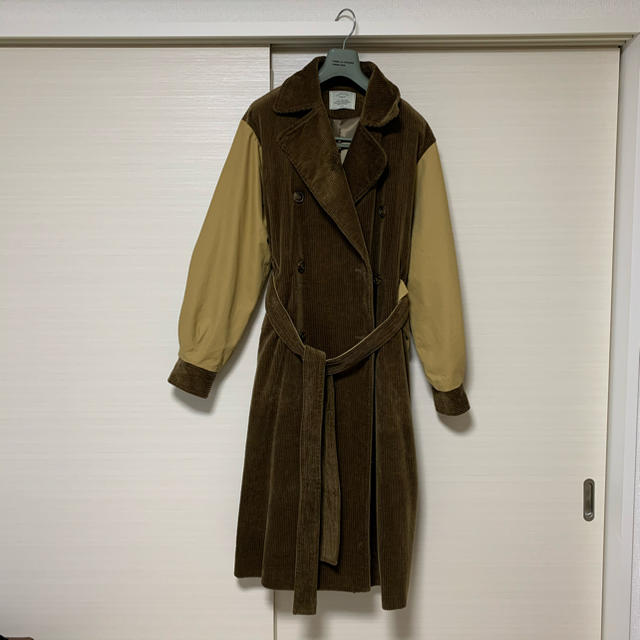 Ungrid(アングリッド)の⭐︎misatan様専用⭐︎コーデュロイコンビトレンチコート レディースのジャケット/アウター(ロングコート)の商品写真