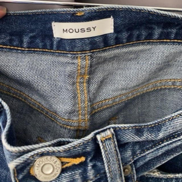 moussy(マウジー)のmoussy moussyデニム　ダメージデニム レディースのパンツ(デニム/ジーンズ)の商品写真