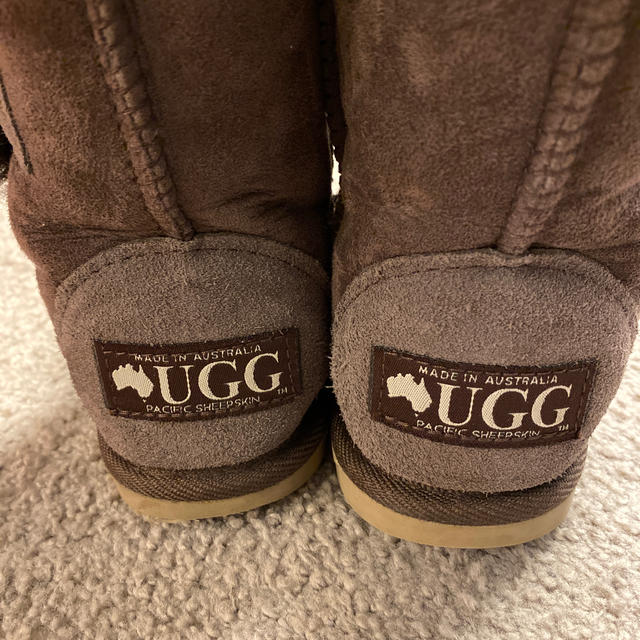 UGG(アグ)のUGG サイズ16.5くらい　ブーツ　キッズ キッズ/ベビー/マタニティのキッズ靴/シューズ(15cm~)(ブーツ)の商品写真