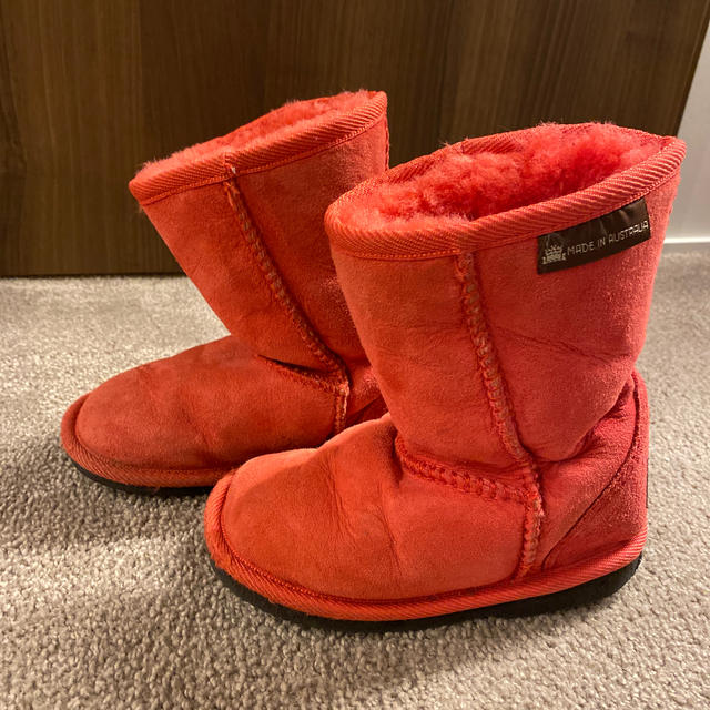 UGG(アグ)のUGG 16.5cmくらい　ピンク キッズ/ベビー/マタニティのキッズ靴/シューズ(15cm~)(ブーツ)の商品写真