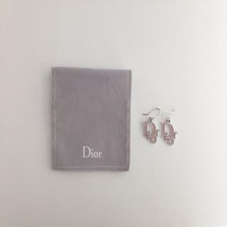 ディオール(Dior)のDior ロゴピアス(ピアス)