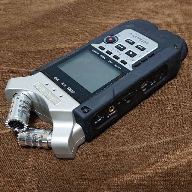 Zoom(ズーム)のZOOM H4n Pro ACアダプタ・USBケーブル付 美品 ICレコーダー 楽器のレコーディング/PA機器(マイク)の商品写真