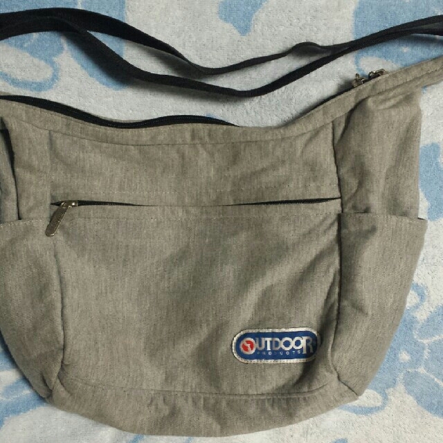 OUTDOOR(アウトドア)のOUTDOOR　ショルダーバッグ（グレー） レディースのバッグ(ショルダーバッグ)の商品写真