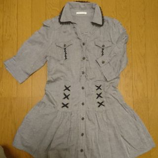 アクシーズファム(axes femme)の前開きシャツワンピース(ひざ丈ワンピース)