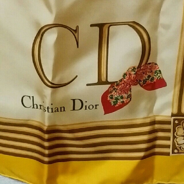 Christian Dior(クリスチャンディオール)のクリスチャンディオール／大判スカーフ／アンブレラ／イエロー レディースのファッション小物(バンダナ/スカーフ)の商品写真