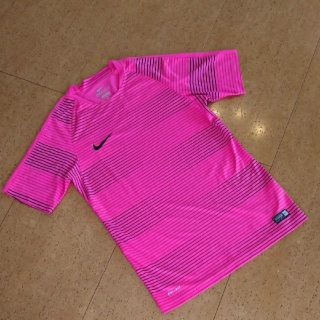 ナイキ(NIKE)のNIKE　ナイキ　プラクティスシャツ(ウェア)