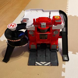 タカラトミー(Takara Tomy)の変身ファイヤーステーション(電車のおもちゃ/車)