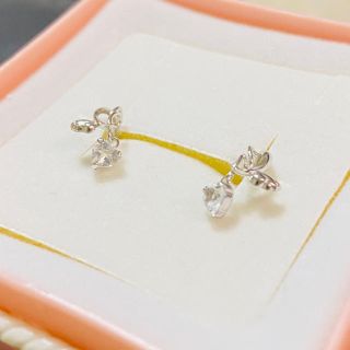 ジュエリーマキ(ジュエリーマキ)の美品 ブルー ムーンストーン ピアス k14 wg 天使のたまご(ピアス)