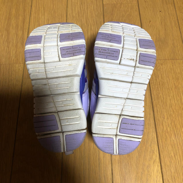 NIKE(ナイキ)のナイキ　ダイナモ　17cm キッズ/ベビー/マタニティのキッズ靴/シューズ(15cm~)(スニーカー)の商品写真