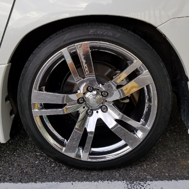メッキホイール　19インチ　20系　アルファード　ヴェルファイア 自動車/バイクの自動車(タイヤ・ホイールセット)の商品写真