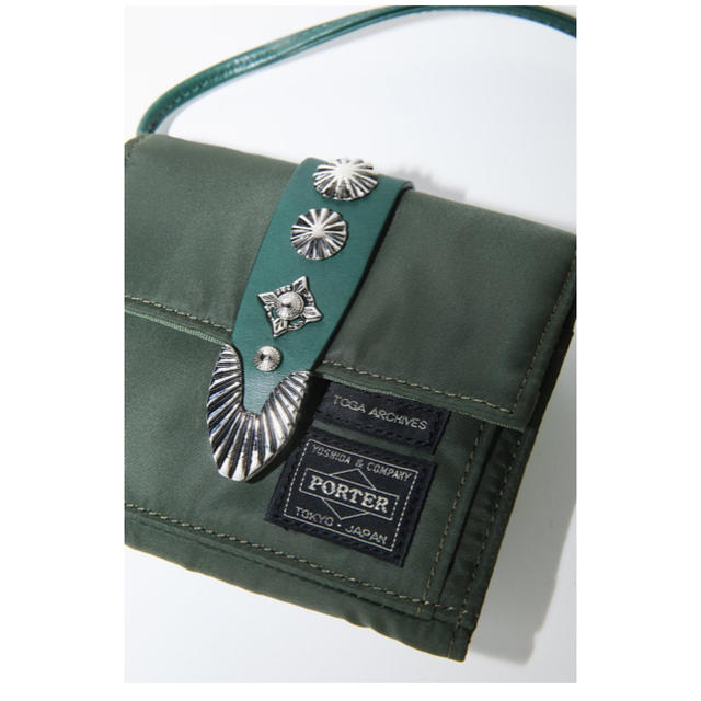 TOGA(トーガ)のSHOULDER WALLET TOGA×PORTER Khaki レディースのファッション小物(財布)の商品写真