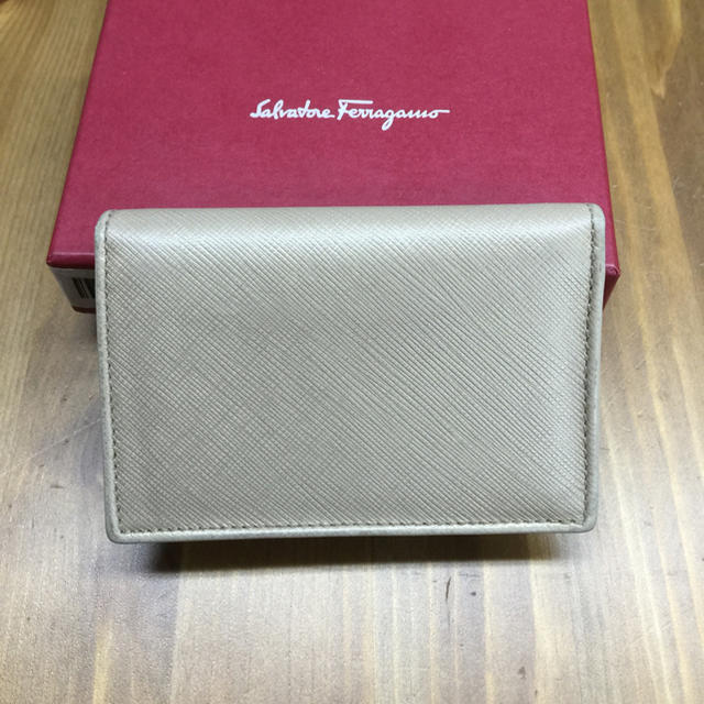 Salvatore Ferragamo(サルヴァトーレフェラガモ)の正規品✨フェラガモ カードケース レディースのファッション小物(名刺入れ/定期入れ)の商品写真