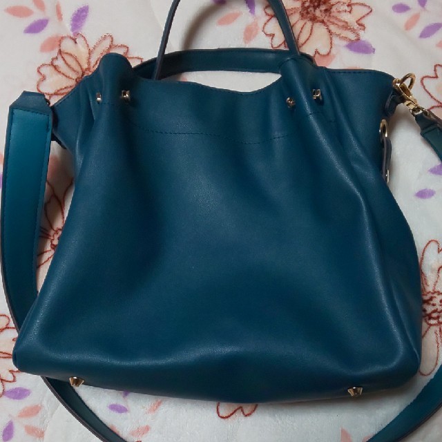 HONEYS(ハニーズ)の美品☆☆☆ブルー☆バッグ👜☆☆☆ レディースのバッグ(ショルダーバッグ)の商品写真