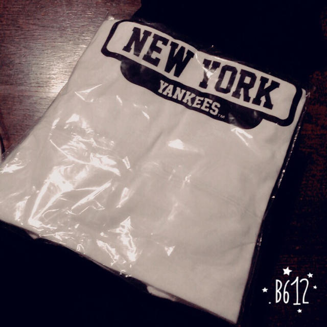 BARNEYS NEW YORK(バーニーズニューヨーク)のNew York Yankees キッズ/ベビー/マタニティのキッズ服男の子用(90cm~)(Tシャツ/カットソー)の商品写真