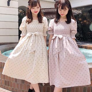 エブリン(evelyn)のピンク♡着るだけで可愛いハート柄のロングリボンワンピ♡黒いハートが愛らしい♡(ロングワンピース/マキシワンピース)