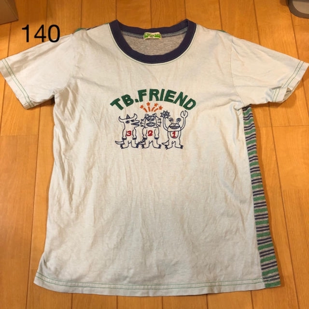 TINKERBELL(ティンカーベル)のキッズ　ボーイズ  Tシャツ　半袖　140 水色　ボーダー　ティンカーベル　恐竜 キッズ/ベビー/マタニティのキッズ服男の子用(90cm~)(Tシャツ/カットソー)の商品写真