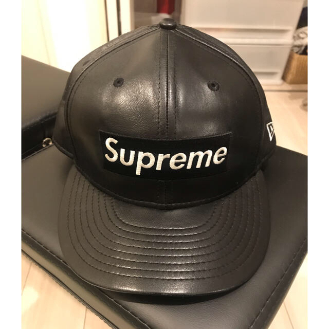 帽子supreme  leather キャップ　黒