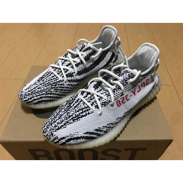 新品未使用　adidas YEEZY BOOST 350 V2