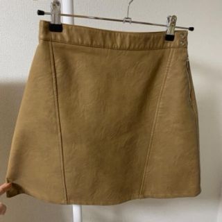 ザラ(ZARA)のフェイクレザースカート(ミニスカート)