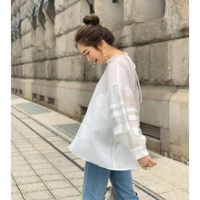 hyeon ヘヨン　sheer cloudy blouse ブラウス レディースのトップス(シャツ/ブラウス(長袖/七分))の商品写真