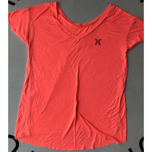Hurley(ハーレー)のHurley Tシャツ レディース レディースのトップス(Tシャツ(半袖/袖なし))の商品写真