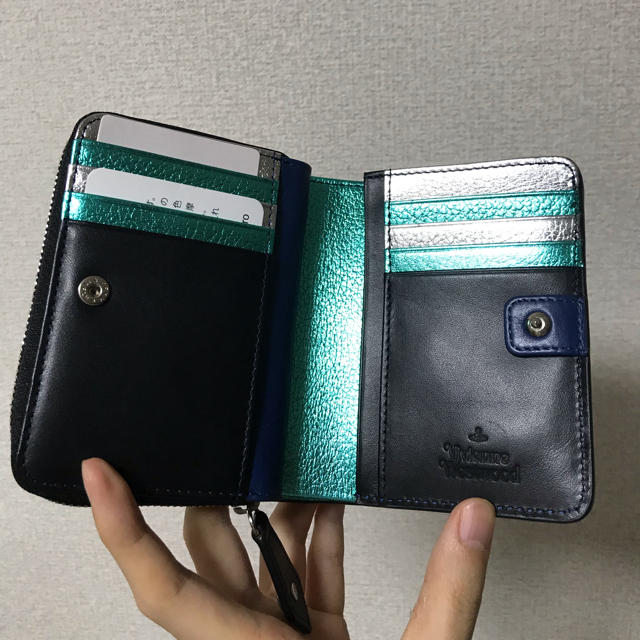 新品✨ヴィヴィアンウエストウッド  折り財布　正規品　財布