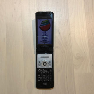 エヌティティドコモ(NTTdocomo)の送料込み ドコモ 携帯電話 ガラケー ブラック SH905i(携帯電話本体)