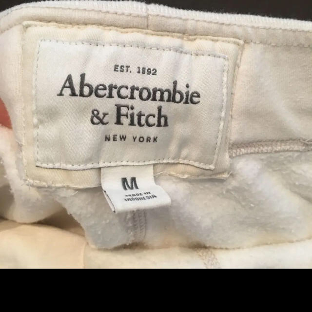 Abercrombie&Fitch(アバクロンビーアンドフィッチ)のアバクロンビー&フィッチ メンズ ハーフパンツ メンズのパンツ(ショートパンツ)の商品写真