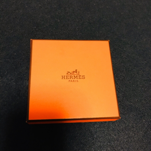 Hermes(エルメス)のエルメス  ケリー　ブレスレット　オレンジ　最終値下げ レディースのアクセサリー(ブレスレット/バングル)の商品写真
