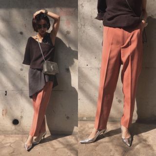 アメリヴィンテージ(Ameri VINTAGE)のAMERI CLASSIC TAPERED PANTS(クロップドパンツ)