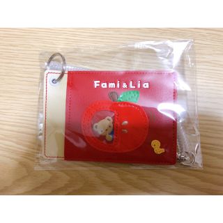 ファミリア(familiar)のfamiliar パスケース RED(名刺入れ/定期入れ)