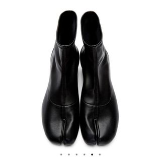 マルタンマルジェラ(Maison Martin Margiela)のブラック ストレッチ レザー Tabi アンクル ブーツ　タビ(ブーツ)