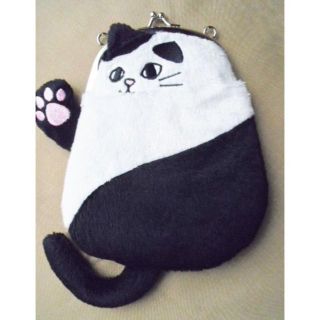 フェリシモ(FELISSIMO)の猫 がま口 ポーチ 白ｘ黒 ブチ/フェリシモ猫部ポシェット ダイカットぬいぐるみ(ポーチ)