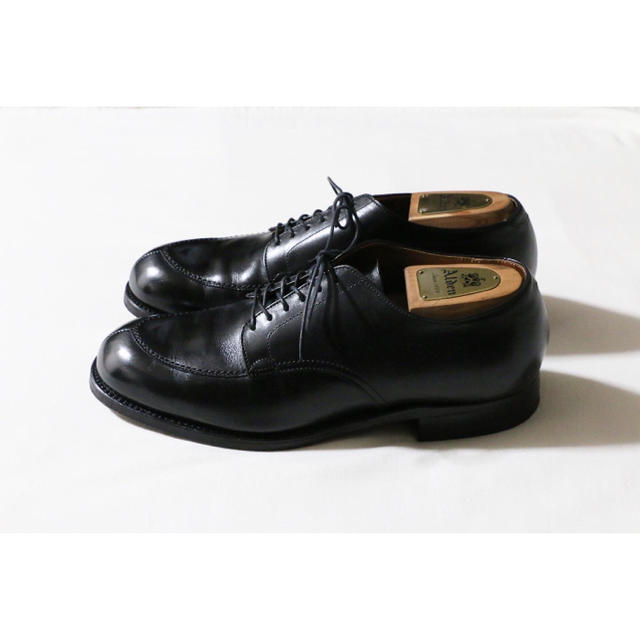 Alden(オールデン)の美品 303 Alden オールデン Vチップ ブラック 黒 カーフ メンズの靴/シューズ(ドレス/ビジネス)の商品写真