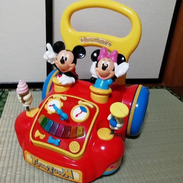 Disney(ディズニー)のディズニー★トゥーンタウン★あっちこっちウォーカー キッズ/ベビー/マタニティのおもちゃ(手押し車/カタカタ)の商品写真